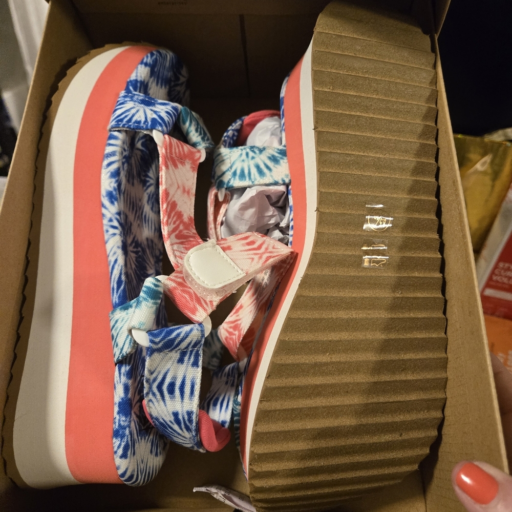 Dirty Laundry Tie Dye Platform Sandals | Size 8.5 - New - Picture 3 of 5